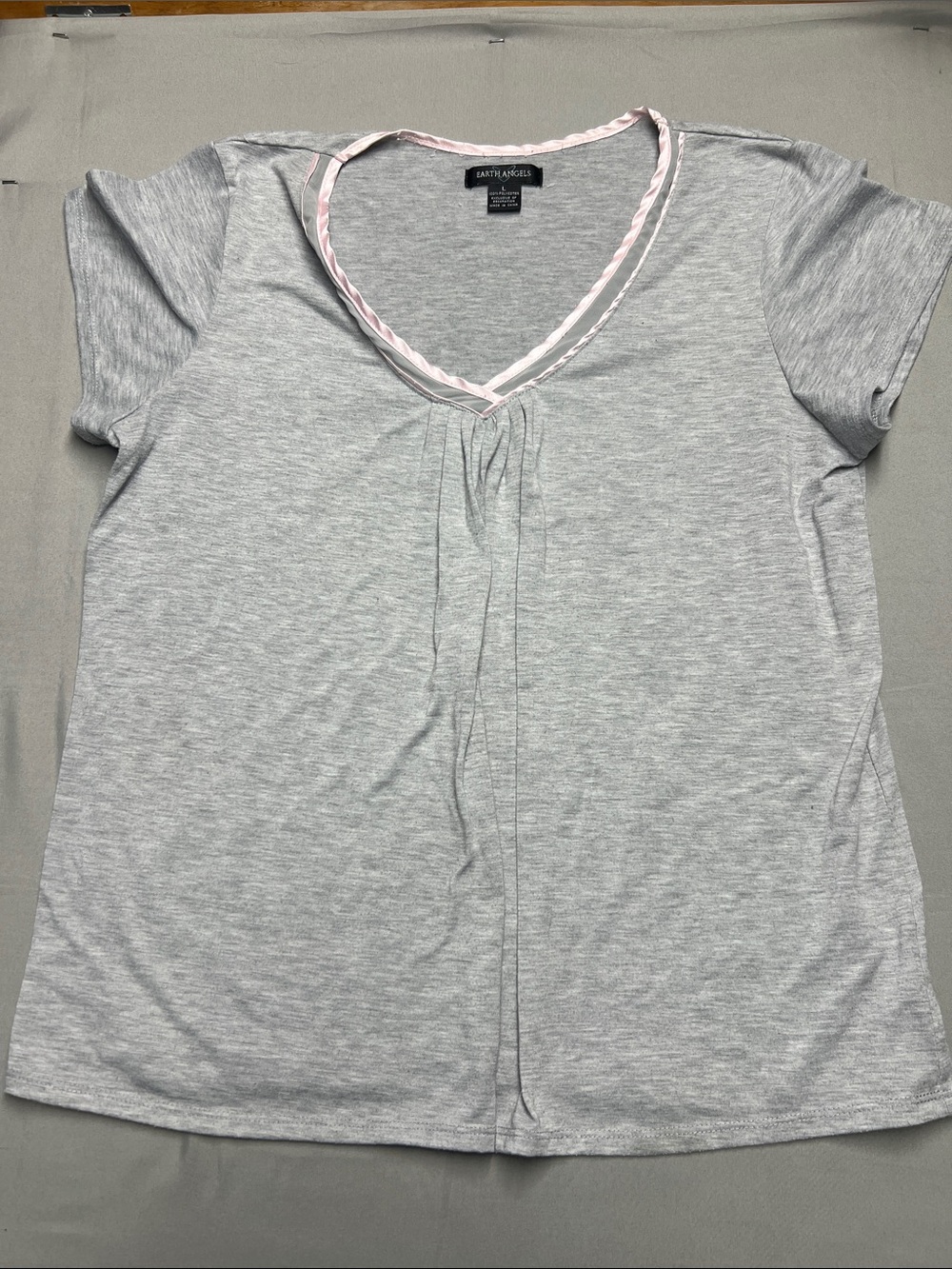 Earth Angels set Light Gray V-Neck Short Sleeve Tee set